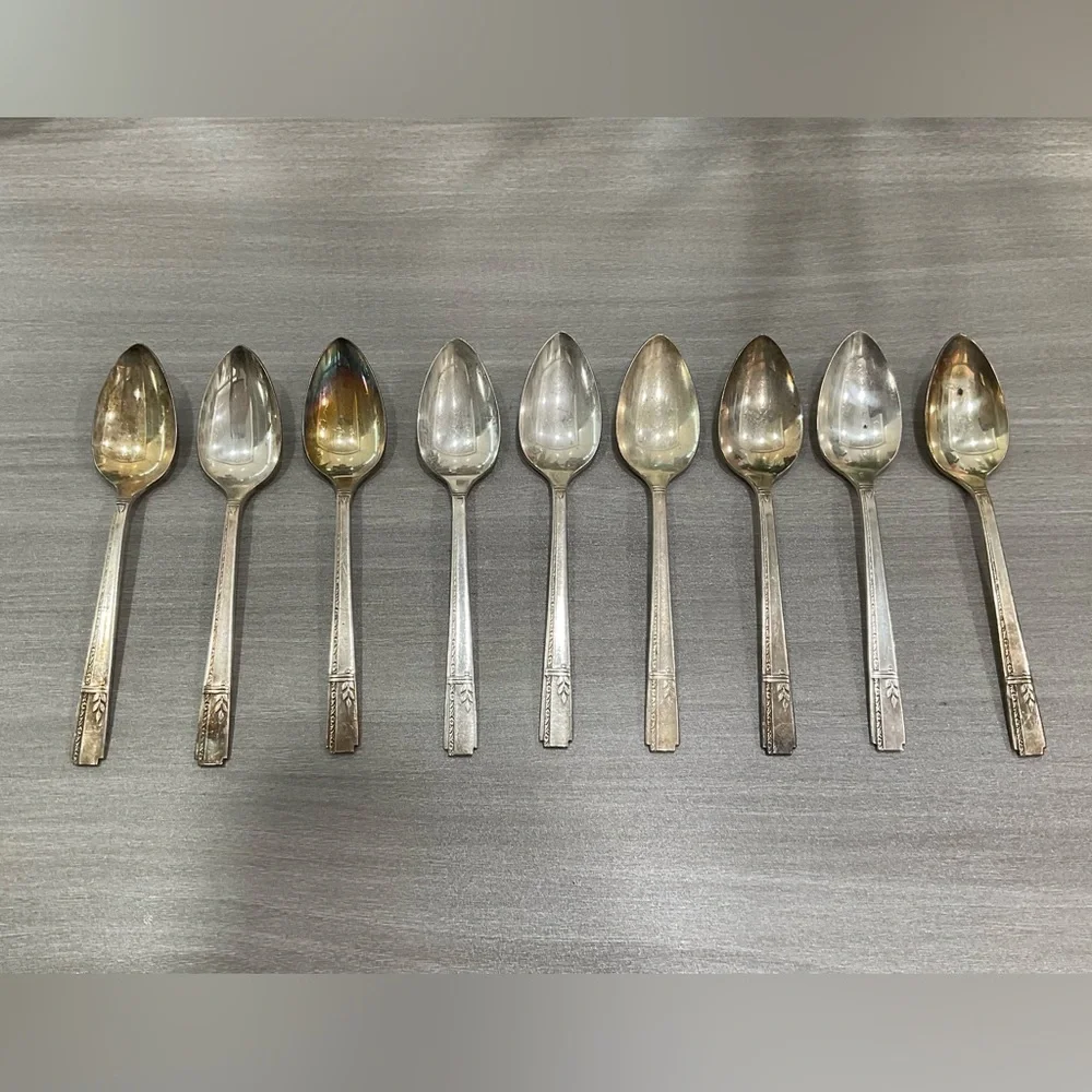 VINTAGE 1938‎ ONEIDA PRESTIGE PLATE GRENOBLE 9 SERVING SPOONS